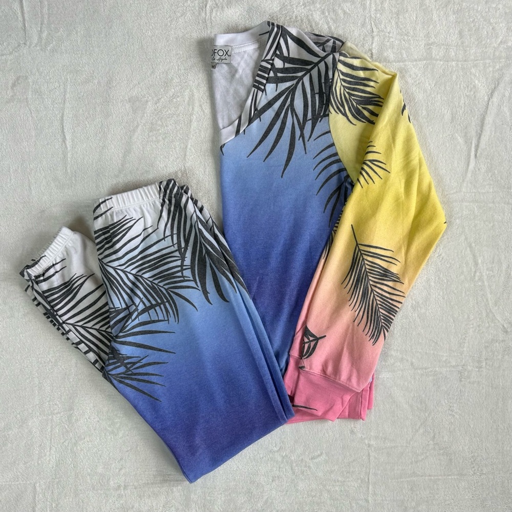 Wildfox Set Ombre Bahama Print V- Neck Sweatpants & Jogger Pants - Picture 7 of 16